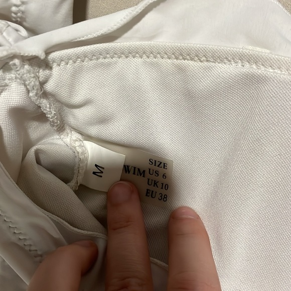 Zaful bandeau swim top with sleeves - Picture 5 of 5